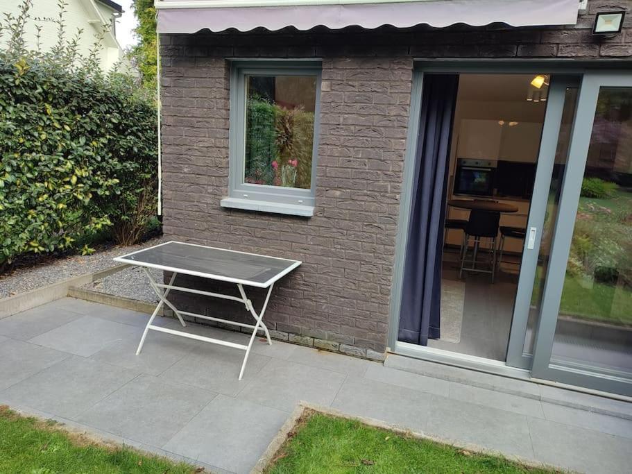 Appartement Dans Un Superbe Quartier Residentiel Namur Luaran gambar