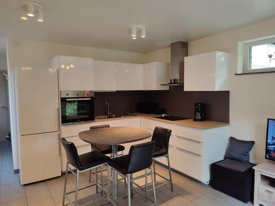 Appartement Dans Un Superbe Quartier Residentiel Namur Luaran gambar